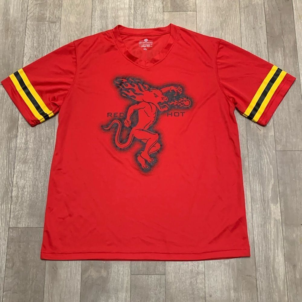 Mens‎ Art Unlimited Dragon Slayer Red Hot V-Neck Shirt
